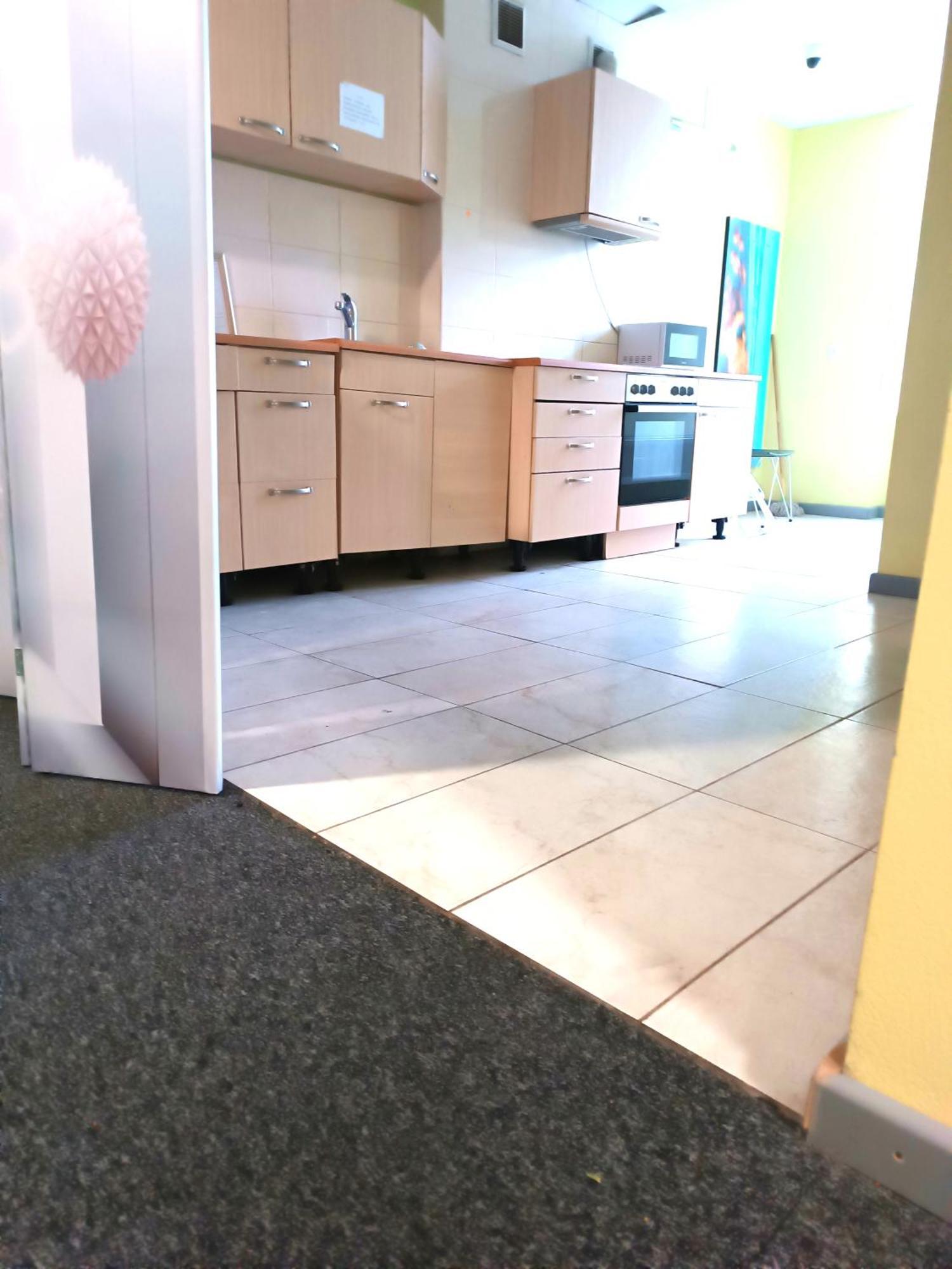 Hostel Krosnienska 12 Zielona Gora  Bagian luar foto